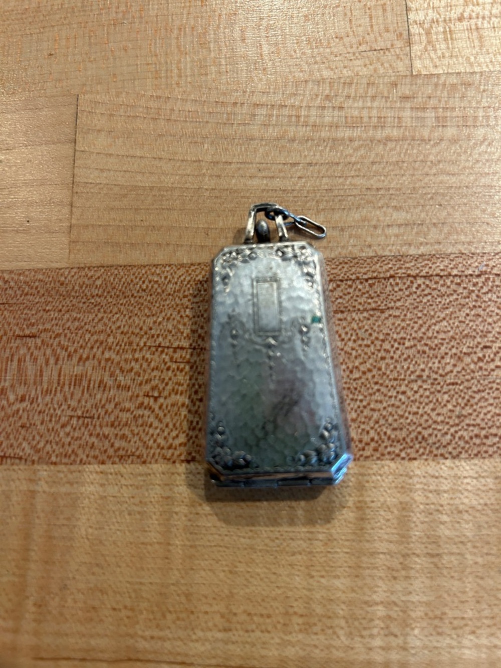 Silver-Tone Decorative Victorian coin holder Pendant - Silverplate. Unusual - Picture 4 of 5